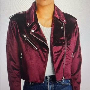 Bagatelle Beautiful new with tags velvet‎ feel, wine color, size large